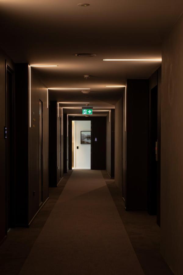 The Mayfair Christchurch Extérieur photo A corridor in a hotel
